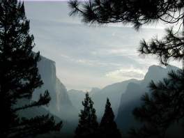 Yosemite1Valley.jpg 8.3K